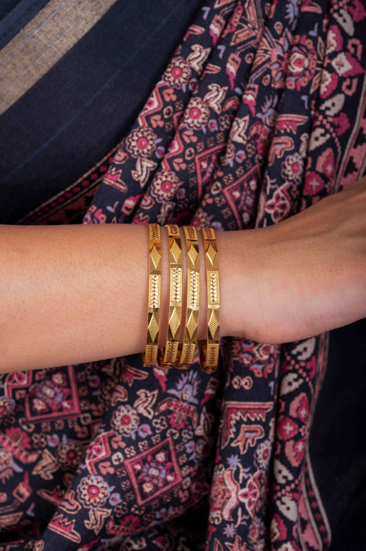 Khohinoor Bangles-Zukiie Jewels