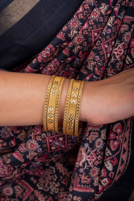 Rajvillas Bangles-Zukiie Jewels