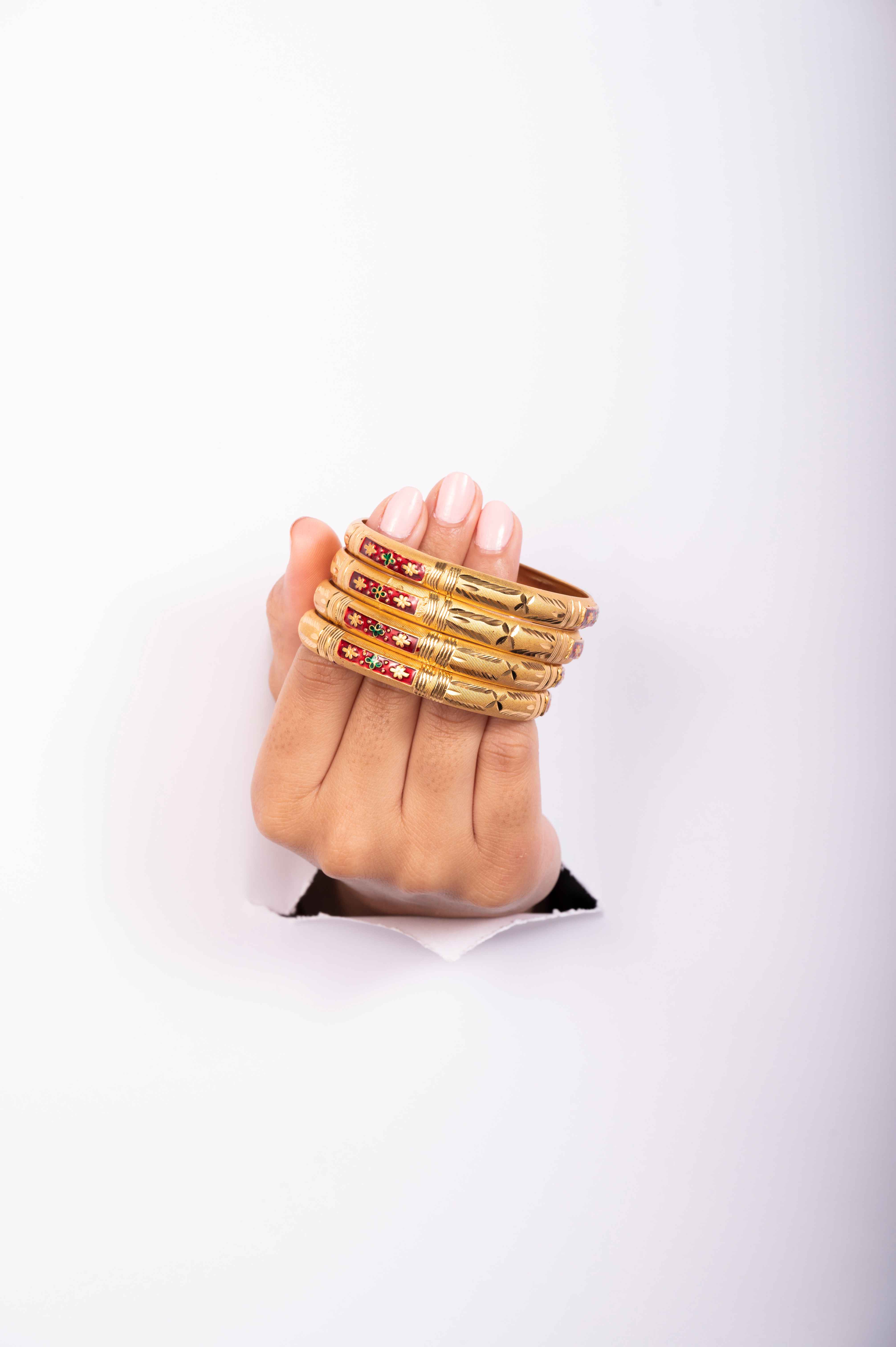 Roshni Wave Bangles-Zukiie Jewels