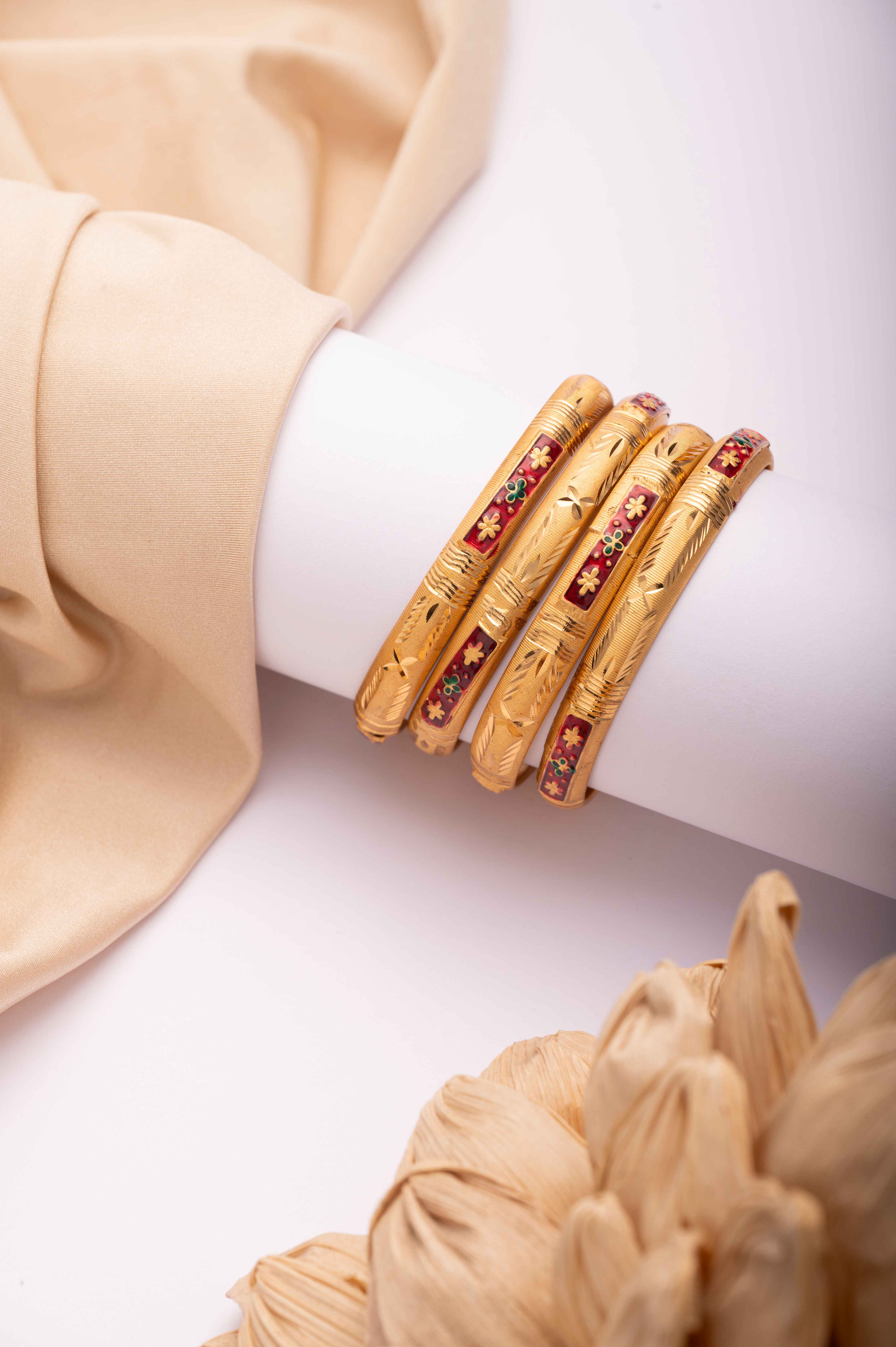 Roshni Wave Bangles-Zukiie Jewels