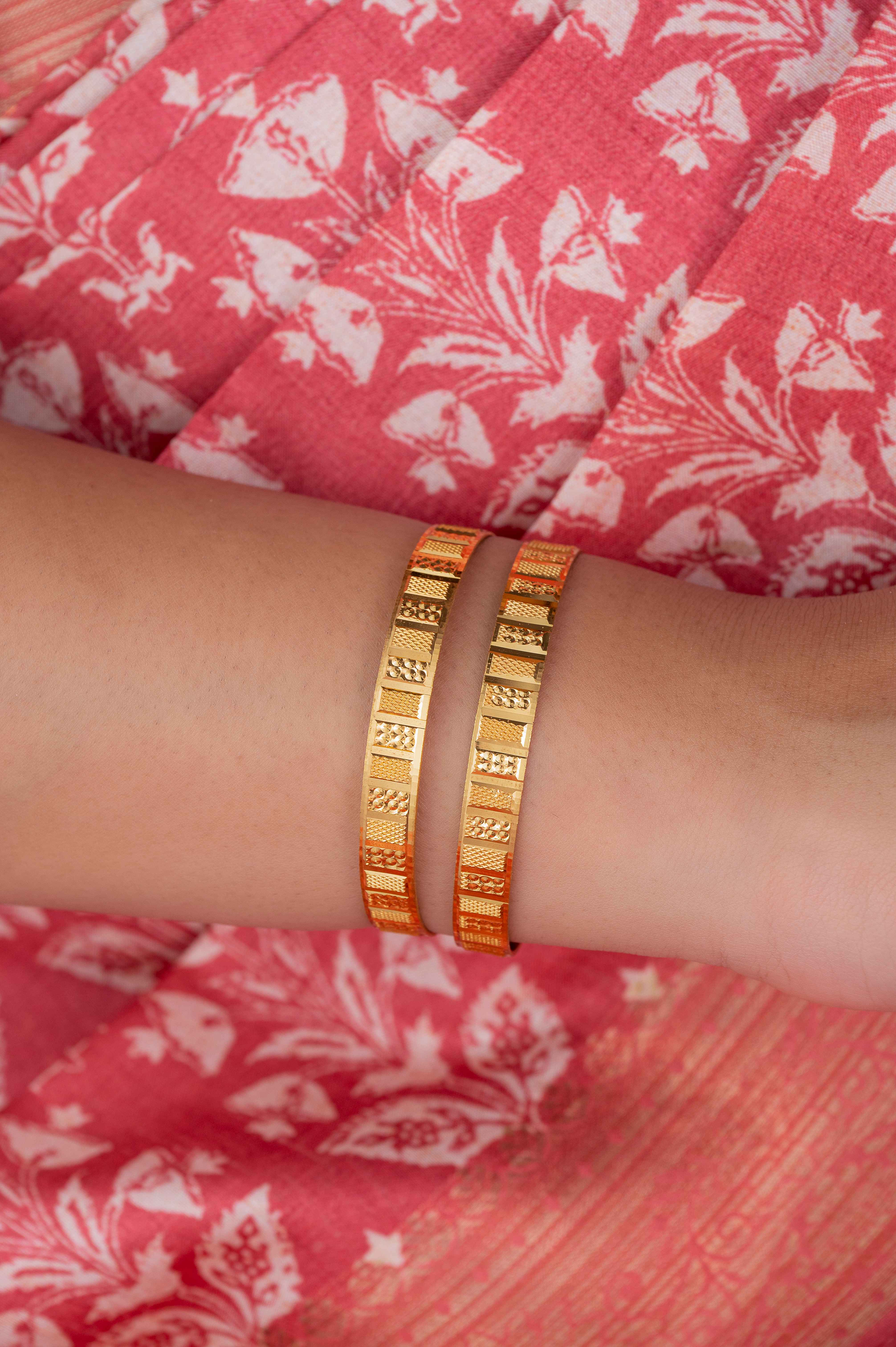 Twinkal Bangles-Zukiie Jewels