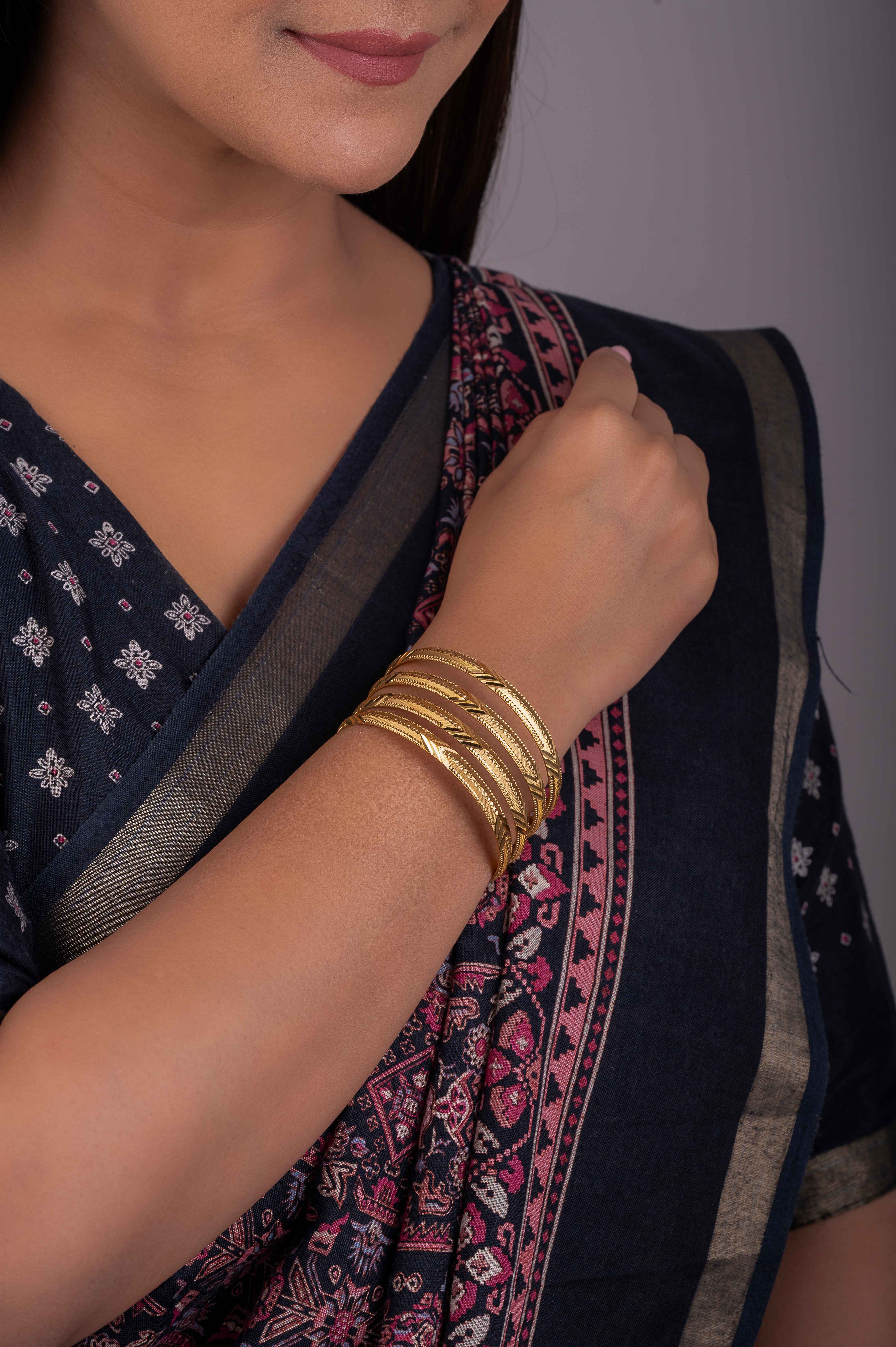 Kvina Bangles-Zukiie Jewels