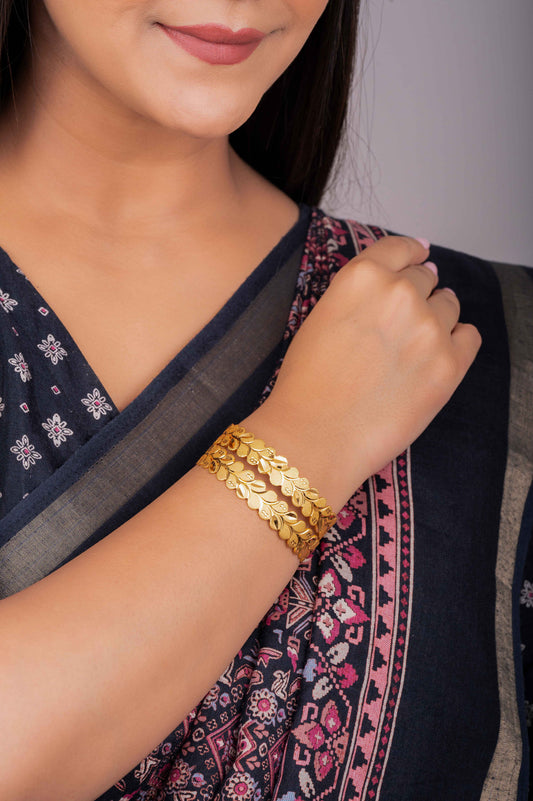 Leaf shine Bangles-Zukiie Jewels