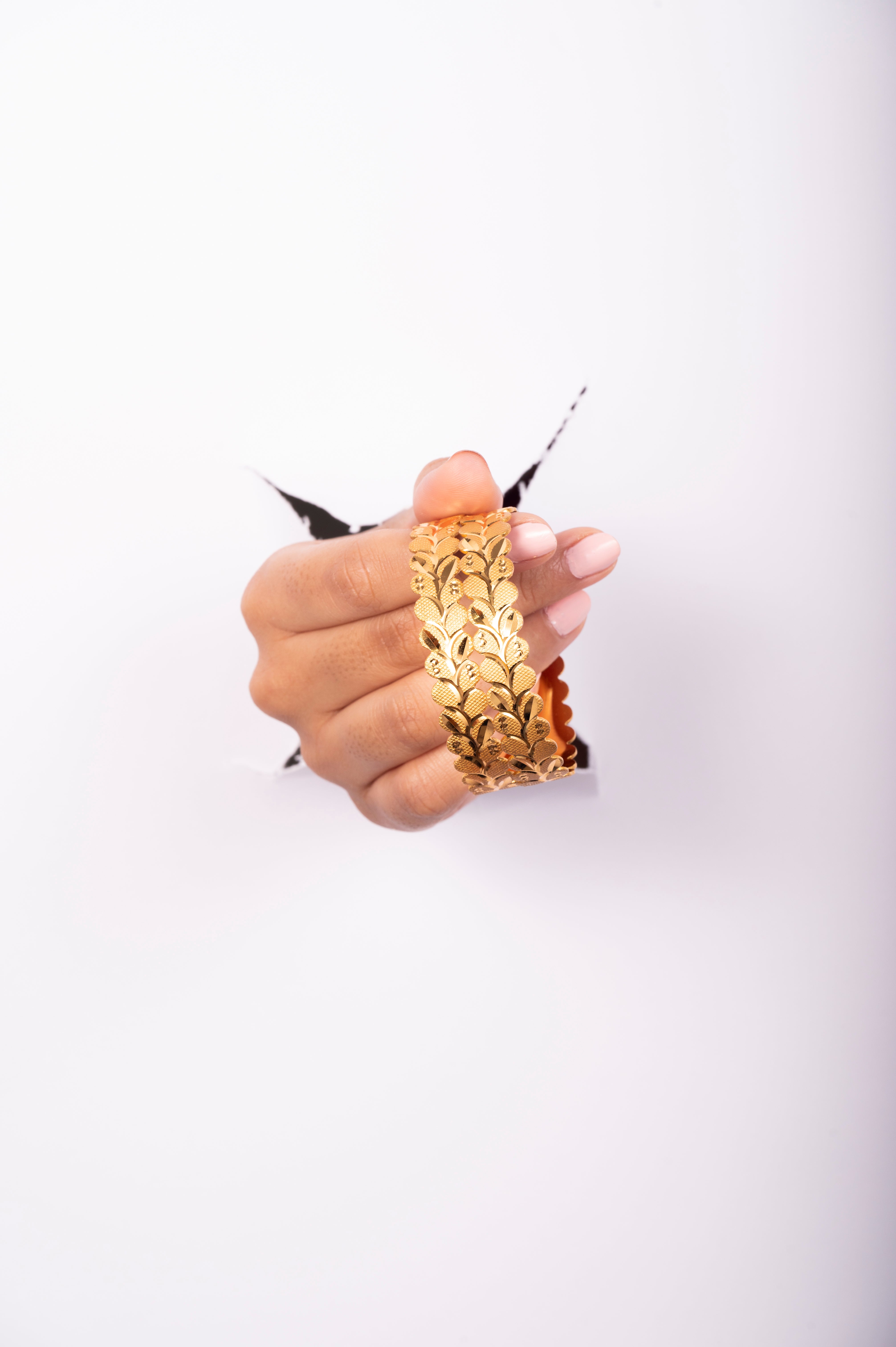 Leaf shine Bangles-Zukiie Jewels