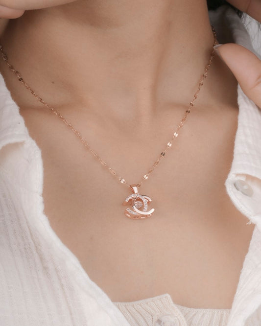 Queen's Charm Necklace