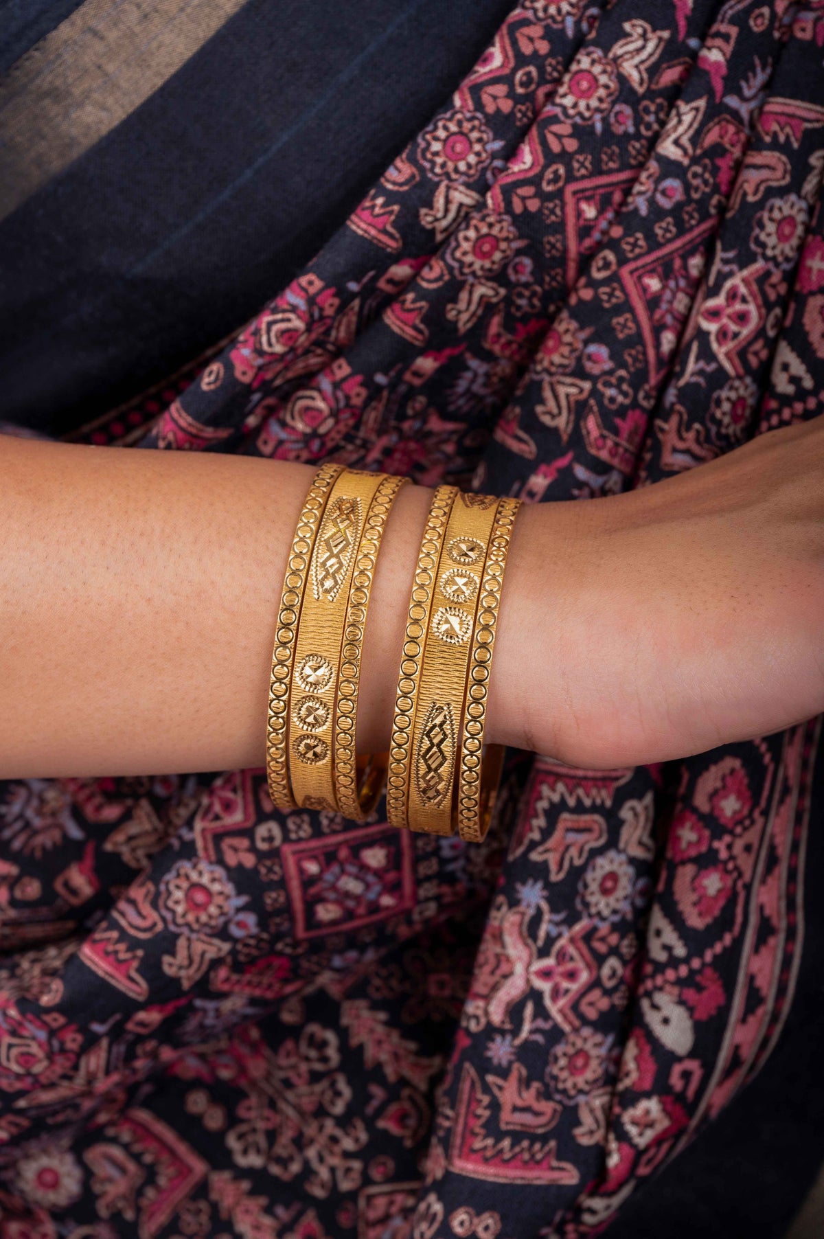 Rajvillas Bangles-Zukiie Jewels 